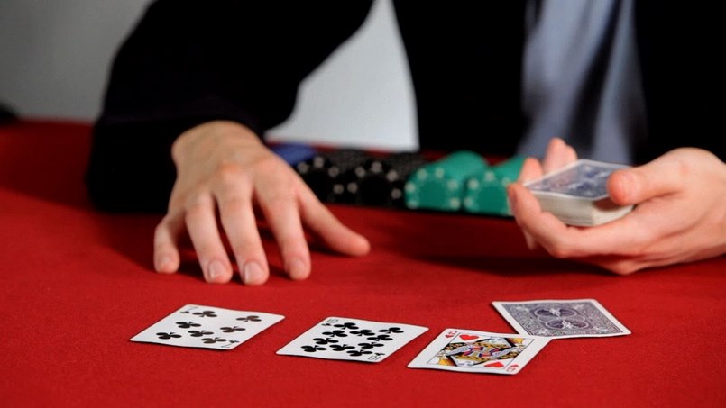 Bluff trong Poker là gì? Hướng dẫn đến từ nhà cái HR99
