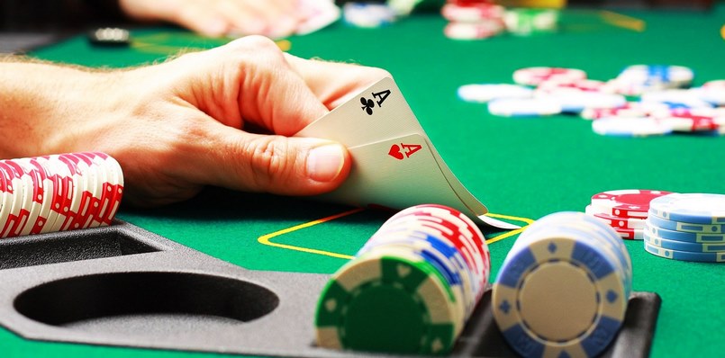 Tìm hiểu các thuật ngữ trong poker hay gặp